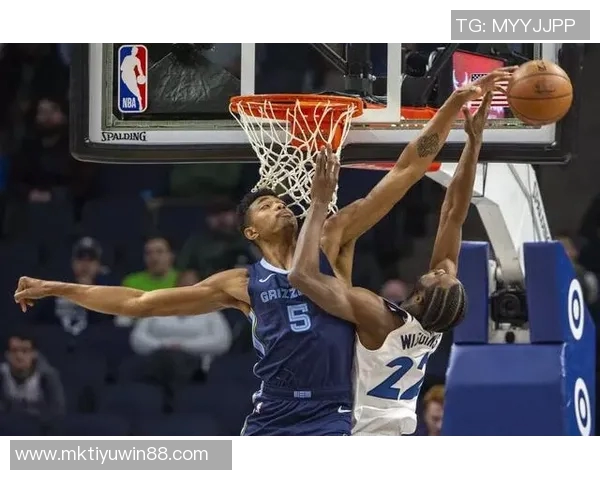 文班的强力冲击让科内特惊叹他或将蜕变为篮球场上的怪兽