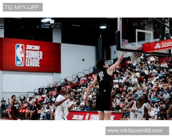 开拓者媒体人杨瀚森强调合理进攻策略避免三分盲投与失误