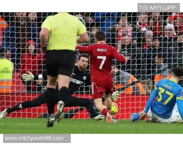 维尔茨国家队表现出色助攻两次终于摆脱萨拉赫展现真实实力